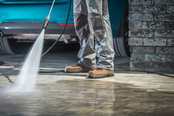 Best Pool Deck Cleaning  in Karnes City, TX